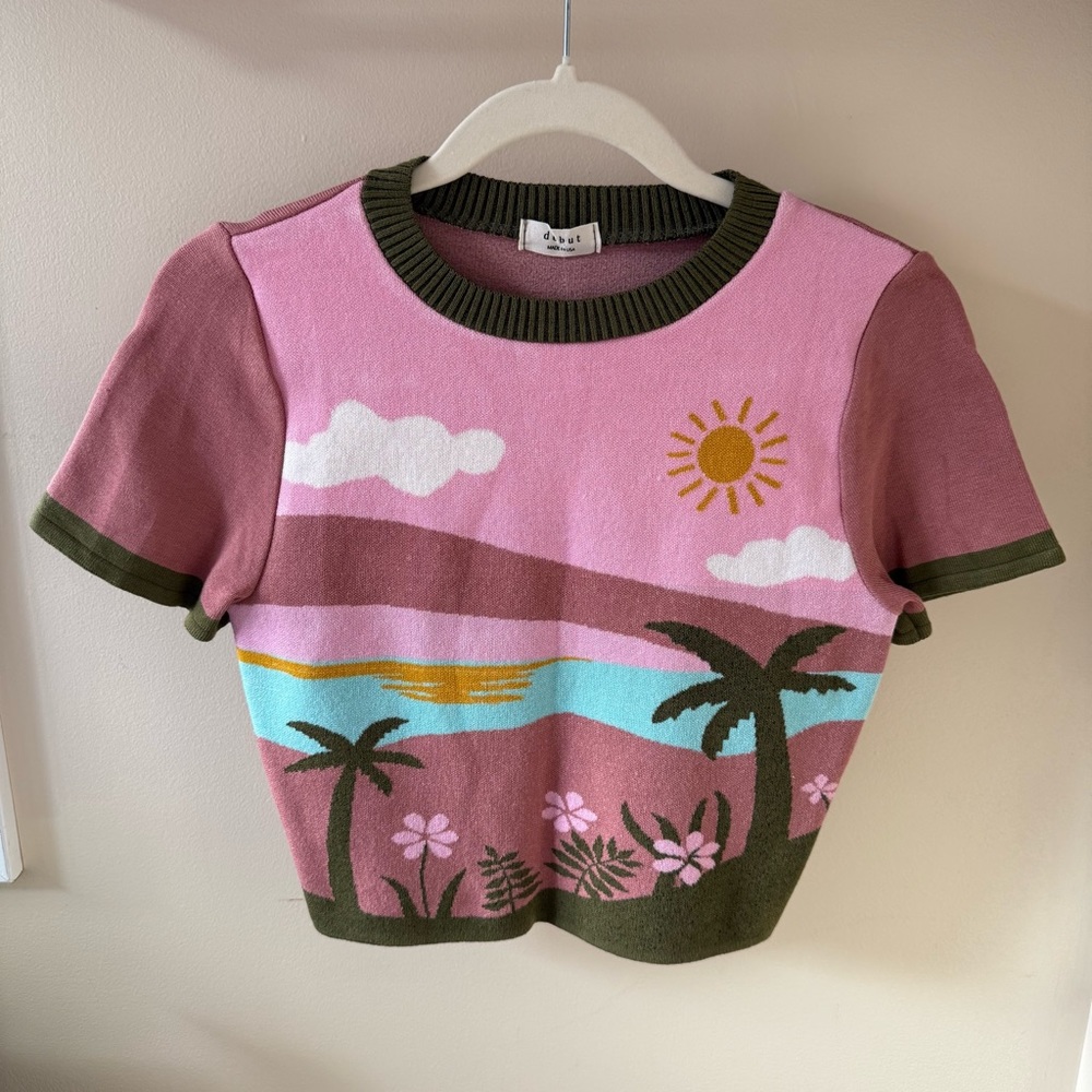 Colorful Tropical Knit Top‎